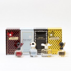 MARC JACOBS MINI COFFRET/HONEY/DOT/DAISY DREAM/DAISY .13 OZ